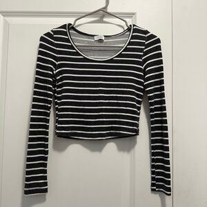 TOBI cropped long sleeve striped shirt size medium
